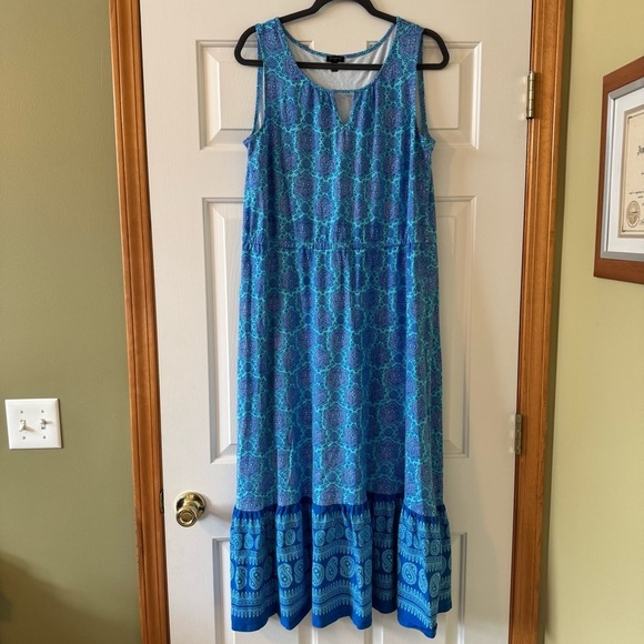Talbots Plus KNIT TIERED MAXI DRESS - PAISLEY MEDALLION PRINT - Picture 2 of 7